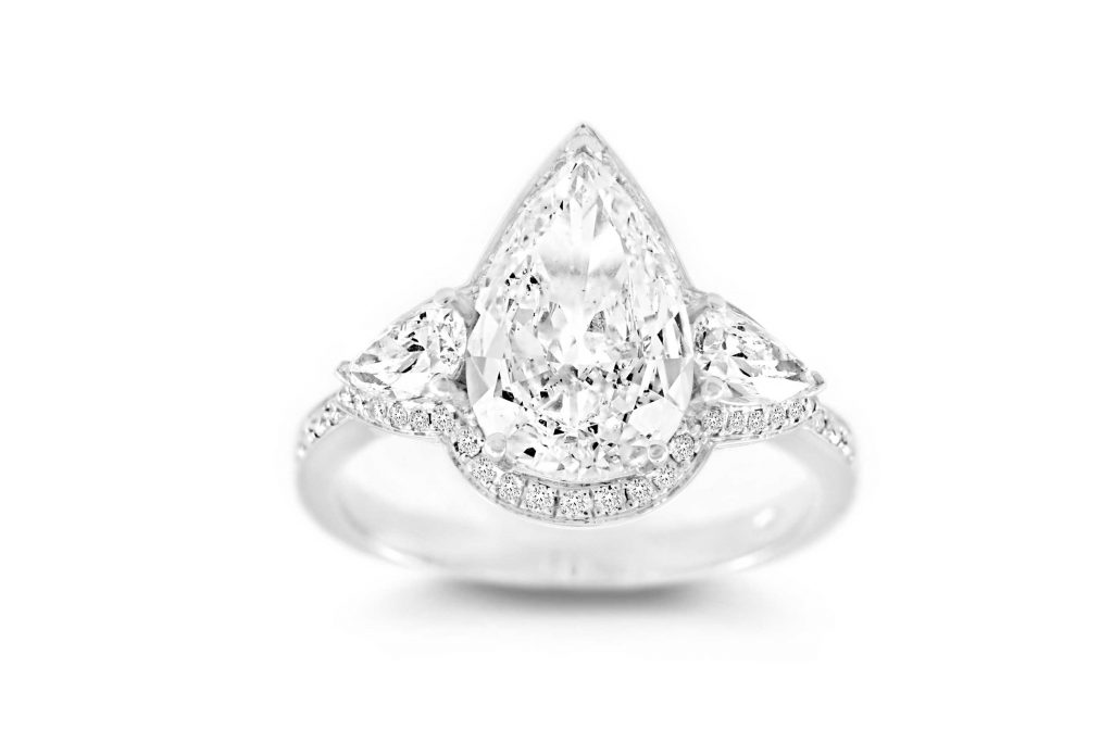 5ct gvs1 pear shape diamond ring with 2 pear shaped diamonds and ...